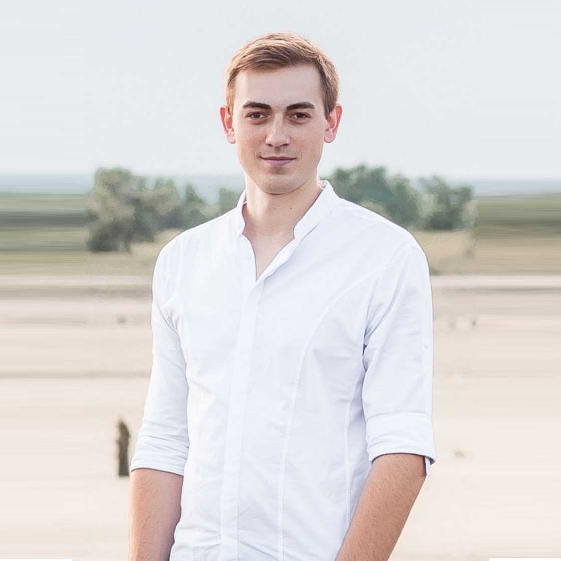 Холостенко Андрій Юрійович